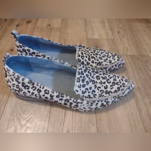 Women's Dr. Scholl's leopard slip-on loafers size 9.5